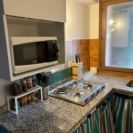 T2 à 2 Minutes à Pied De La Avec Parking Privé *