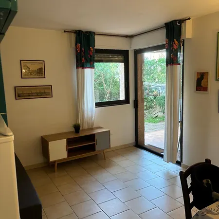 T2 A 2 Minutes A Pied De La Avec Parking Prive * LʼÎle-Rousse