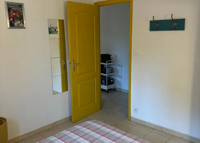 T2 A 2 Minutes A Pied De La Avec Parking Prive Ferienhaus *