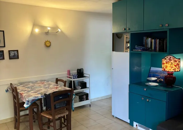 Ferienhaus T2 A 2 Minutes A Pied De La Avec Parking Prive *